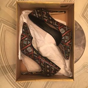 Mix. No. 6 (DSW) Black/Multi, Tribal Print Pump